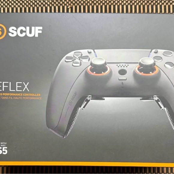 SCUF Custom PS5 Controller - Anime Design - Picture 3 of 13